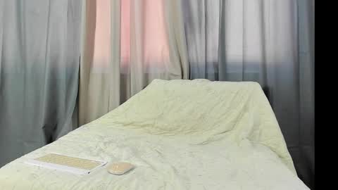 Twink Waldorf online show from 09/22/25, 08:00