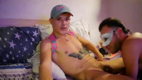 Snapshot of twinkanddaddy18 chatting on 10/29/25, 06:59 twinkanddaddy18 online show from 10/29/25, 06:59