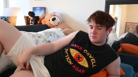 Charlie online show from 12/20/25, 07:37