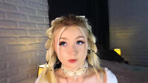 twinklefluff online show from 10/10/25, 04:06