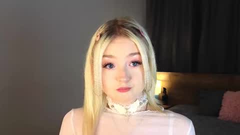 twinklefluff online show from 10/28/25, 04:31