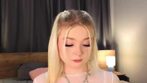 twinklefluff online show from 11/02/25, 05:04