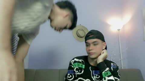 Snapshot of twinks_boys_ chatting on 10/14/25, 03:51 JHOAN LIAM  ZACARIAS online show from 10/14/25, 03:51