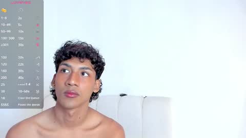 twinksboys_23 online show from 06/11/26, 12:58