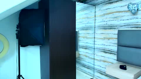 twinslovers_ online show from 11/08/25, 02:45