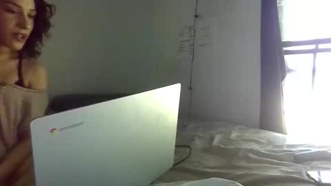 Snapshot of twizzytoxic22 chatting on 10/03/25, 07:22 twizzytoxic22 online show from 10/03/25, 07:22