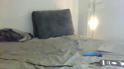 Snapshot of twizzytoxic22 chatting on 10/04/25, 07:23 twizzytoxic22 online show from 10/04/25, 07:23