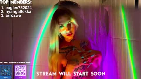 Snapshot of twl8vibe chatting on 01/16/26, 05:28 Molly and Nick online show from 01/16/26, 05:28
