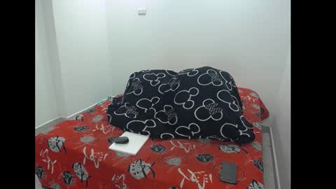 Snapshot of two_souls69 chatting on 02/26/25, 06:26 Matt online show from 02/26/25, 06:26