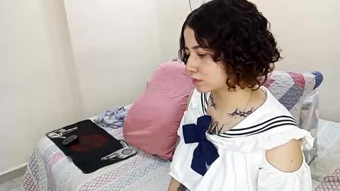 Snapshot of two_souls69 chatting on 11/30/25, 09:52 Matt online show from 11/30/25, 09:52