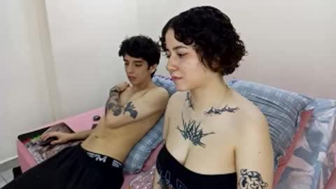 Snapshot of two_souls69 chatting on 12/15/25, 07:51 Matt online show from 12/15/25, 07:51