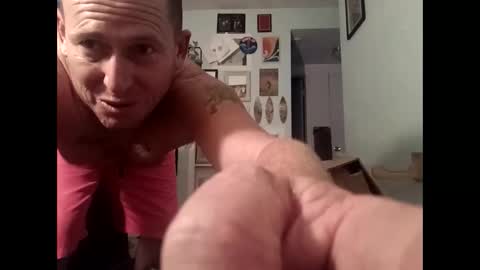 Snapshot of twocrazy85 chatting on 02/16/25, 12:52 Twocrazy85 online show from 02/16/25, 12:52