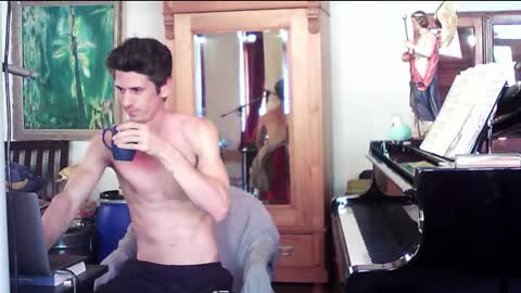 Snapshot of twoforallprivate chatting on 02/02/25, 07:04 TobeBritta online show from 02/02/25, 07:04