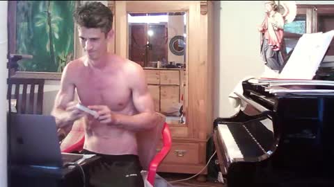 Snapshot of twoforallprivate chatting on 09/21/25, 07:59 TobeBritta online show from 09/21/25, 07:59