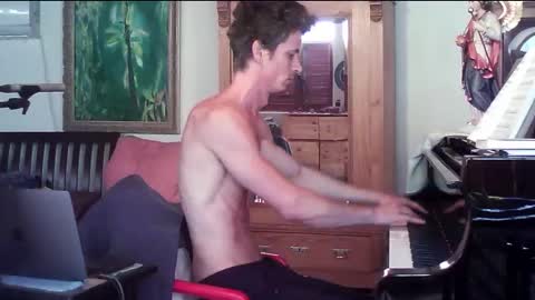 Snapshot of twoforallprivate chatting on 10/29/25, 03:03 TobeBritta online show from 10/29/25, 03:03