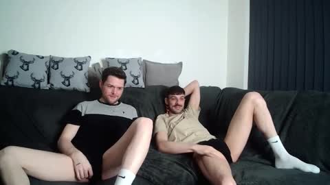 Snapshot of twotwinkhusbands chatting on 02/04/26, 09:53 RyanRowan online show from 02/04/26, 09:53