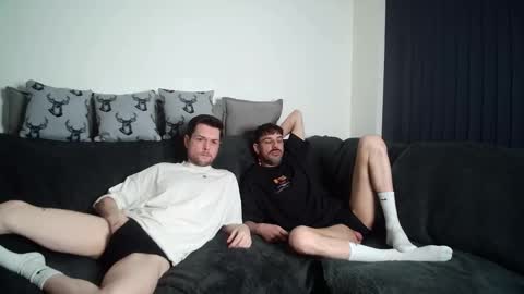Snapshot of twotwinkhusbands chatting on 02/05/26, 07:29 RyanRowan online show from 02/05/26, 07:29