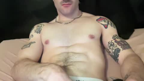 Snapshot of twunkymikey chatting on 02/17/25, 12:43 twunkymikey online show from 02/17/25, 12:43