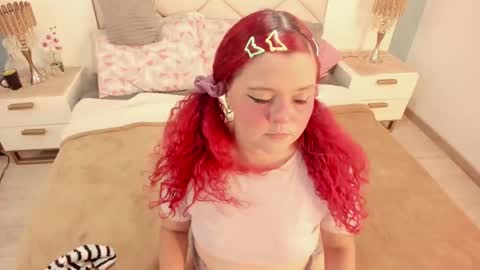 Twiggy online show from 09/11/25, 08:09