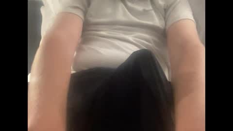 Snapshot of txsizedhog420 chatting on 10/02/25, 04:19 txsizedhog420 online show from 10/02/25, 04:19