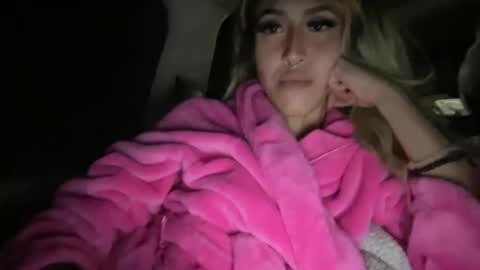 Snapshot of txstripper chatting on 01/06/25, 10:57 TheStripperAndTheRoughneck online show from 01/06/25, 10:57