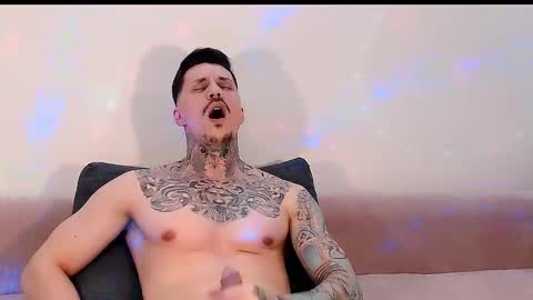 Snapshot of tyagodoll chatting on 12/09/24, 10:20 tyagodoll online show from 12/09/24, 10:20