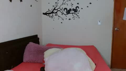 Snapshot of tyfanny19 chatting on 12/02/24, 08:33 tyfanny19 online show from 12/02/24, 08:33