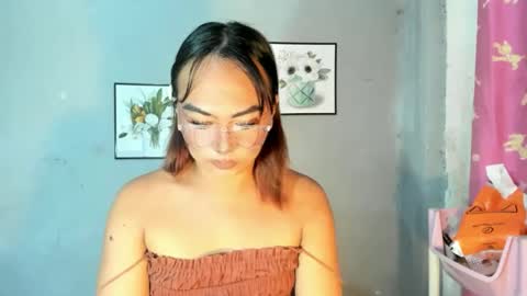 Snapshot of tyla_23 chatting on 04/09/26, 06:19 Tyla online show from 04/09/26, 06:19