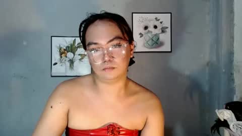 Snapshot of tyla_23 chatting on 05/13/26, 06:44 Tyla online show from 05/13/26, 06:44