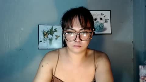Snapshot of tyla_23 chatting on 05/23/26, 12:05 Tyla online show from 05/23/26, 12:05