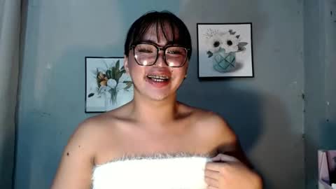 Snapshot of tyla_23 chatting on 05/30/26, 03:20 Tyla online show from 05/30/26, 03:20