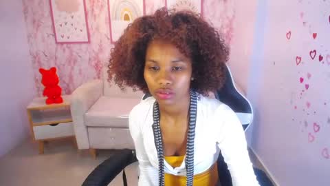 Tyla Suarez online show from 09/09/25, 05:34