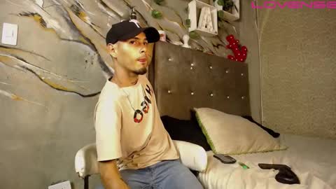 Snapshot of tyler_coopr chatting on 09/20/25, 03:29 tyler cooper online show from 09/20/25, 03:29