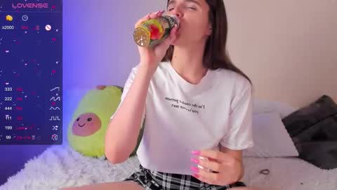 Ema online show from 11/23/25, 07:35