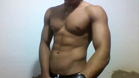 Snapshot of tyler_gold823 chatting on 02/24/25, 01:10 Tyler online show from 02/24/25, 01:10