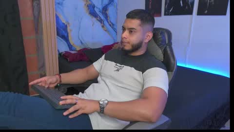 Tyler online show from 09/24/25, 11:52