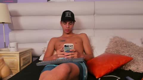Tyler Rodriguez online show from 02/12/25, 01:30