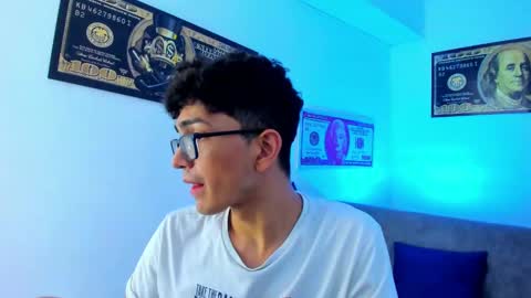   online show from 01/10/25, 07:04