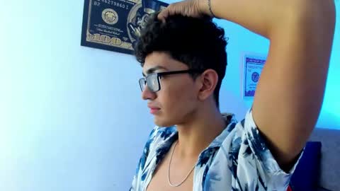  online show from 01/11/25, 06:24