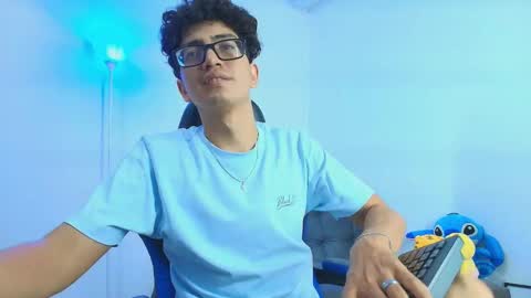   online show from 10/23/25, 04:01