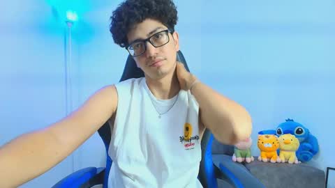   online show from 11/07/25, 03:39