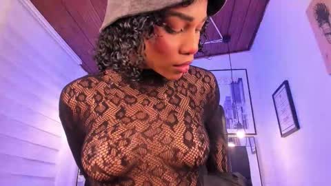       online show from 10/06/25, 03:59