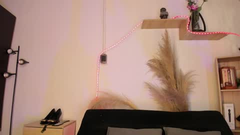 Snapshot of tylla__ chatting on 04/09/26, 04:56 tylla__ online show from 04/09/26, 04:56