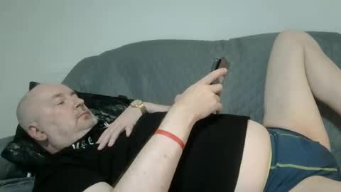 Snapshot of tymoteus chatting on 09/25/25, 06:44 tymoteus online show from 09/25/25, 06:44