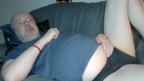 Snapshot of tymoteus chatting on 10/15/25, 05:57 tymoteus online show from 10/15/25, 05:57