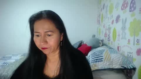 Snapshot of tyna_b chatting on 06/09/26, 11:00 Tyna online show from 06/09/26, 11:00
