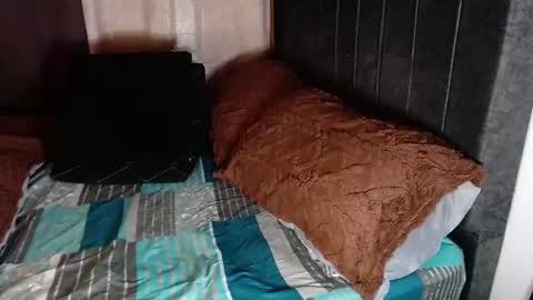 Snapshot of tyra_stone1 chatting on 02/20/25, 09:09 tyra_stone1 online show from 02/20/25, 09:09