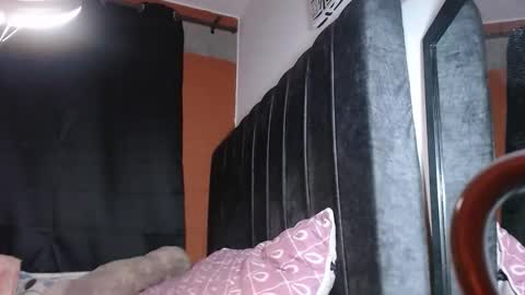 Snapshot of tyra_stone1 chatting on 10/16/25, 09:16 tyra_stone1 online show from 10/16/25, 09:16