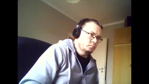 Snapshot of tyradi1991 chatting on 12/29/24, 02:21 tyradi1991 online show from 12/29/24, 02:21