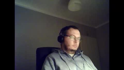 Snapshot of tyradi1991 chatting on 01/01/25, 06:27 tyradi1991 online show from 01/01/25, 06:27